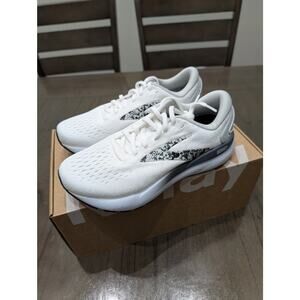 NWT Women's Brooks Ghost 16, White/Oyster/Lava, size 7